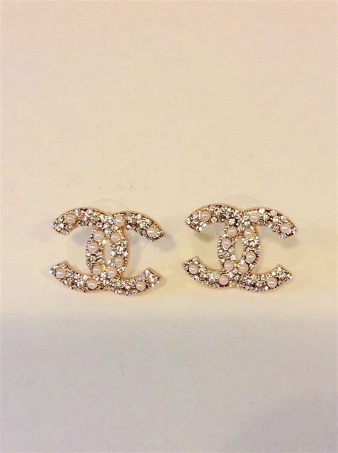 aretes chanel precio|aretes chanel largos.